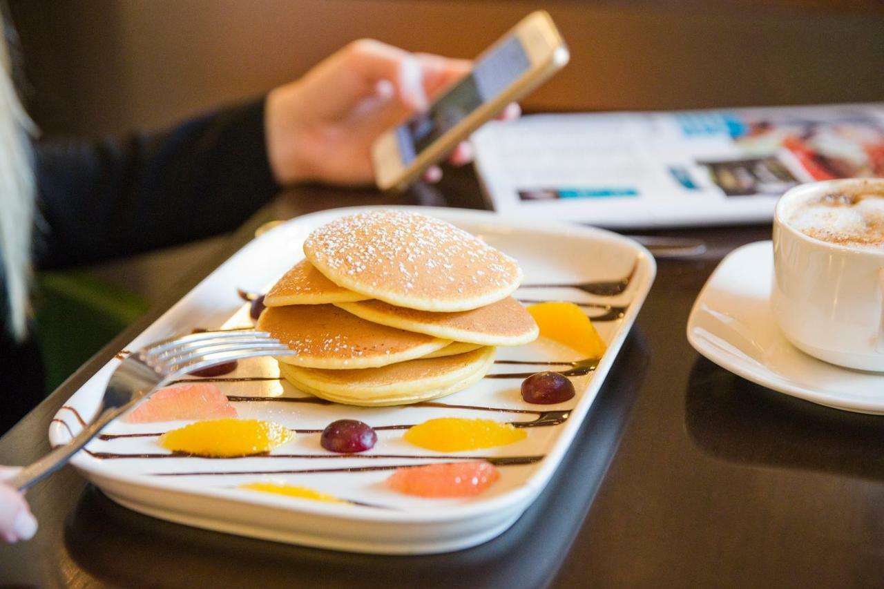 Ibis Dubai Al Rigga Hotel 3*
